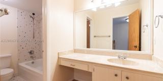 430 Commodore Dr Gallery 22