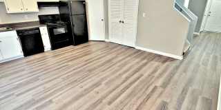 Avalon Cove Townhomes Gallery 20