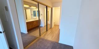 Spacious 2 Bed / 2 Bath Condo in Prime UTC/La Jolla Location! Gallery 17