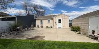 Adorable 2 BR 1 Bath home with Yard Gallery 4