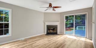 10929 Park Road Gallery 13