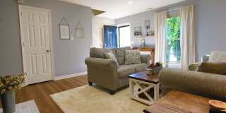 UPDATED CONDO IN THE HEART OF BRENTWOOD . . . PLUS AMENITIES!!! Gallery 5