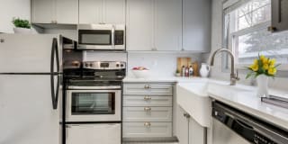 Shorewood Gallery 28