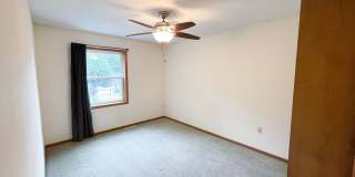 Entire 3BR/2BA house, available for rent! Gallery 16