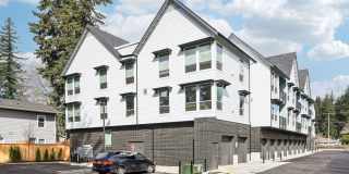 Welcome to Burnside Bluffs – Your New Urban Retreat! Gallery 54