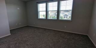 Beautiful Newer Townhome Gallery 11