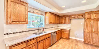 Lovely Single Story Home, Great Neighborhood, Amazing Yard Space, Close distance to Downtown Fallbrook! Gallery 12