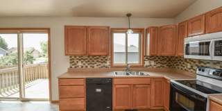 Spacious Ranch Home with 3-Car Garage, Finished Basement & Fenced Yard! Gallery 13