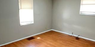 *AVAILABLE IN JUNE!* BIG BACKYARD - 2 BEDROOMS! Gallery 8