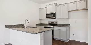 KODAK LOCATION! Lots of Amenities!! Gallery 7