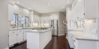 Elegant Corner-Lot Living Near Lakeridge High School Gallery 10