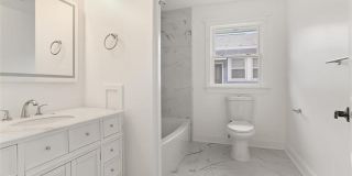1310 MAZANT Street Gallery 13