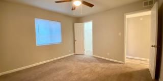 Oak Pointe Gallery 17