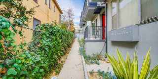 Stylish Mid‑Century Building in West Adams Park Tract Gallery 24