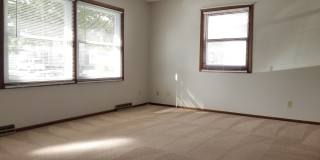2 Bedroom 1 Bath Condo Gallery 4