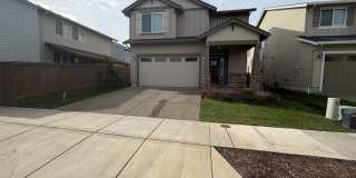 **MOVE IN SPECIAL** Must See Large Home in HOA Neighborhood! Gallery 1