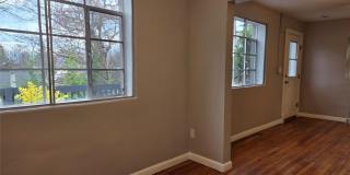 85 Front Street unit: 2 Gallery 8