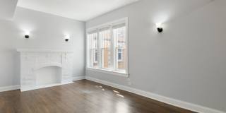 1106 W Glenlake Ave Gallery 1