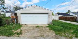 Move-In Ready 2BR/1BA Home w/ 2-Car Garage | Recently Updated Gallery 4