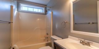 Beautiful 3 Bed 2 Bath home located in Greensboro! Gallery 24