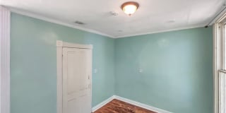 206 W 39th Street Gallery 10