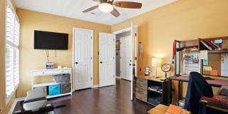Charming 2BR Condo in Raleigh Gallery 26