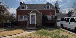 61 Hollywood Avenue Gallery 1