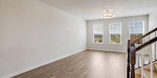 385 ENSEMBLE Way Gallery 8