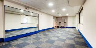 NOW LEASING - GALLERY GARDEN APTS Gallery 162