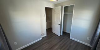 Discover Comfort and Convenience in this Charming 2BR, 1BA Duplex Gallery 16