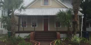 North Hyde Park Bungalow. Near UT & SOHO Gallery 1