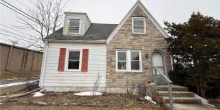 897 N Godfrey Street Gallery 1