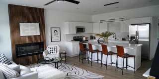 6501 Hickman Road Gallery 4
