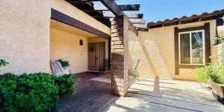 Available 8/1- Beautiful furnished single-story home located in prestigious Spanish Oaks! Gallery 4