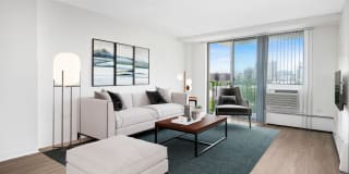 441 West Oakdale Gallery 1