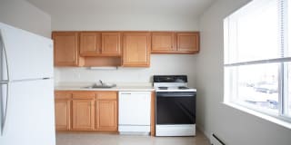 Crestwood Park II Gallery 1