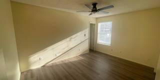 727 S Hartford Street Gallery 11