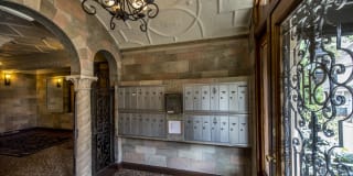 Elmwood Apartments Gallery 5