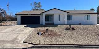 Desert Cottage- Furnished Winter/Short Term Rental Gallery 1