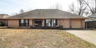 6216 E 48th Street Gallery 1