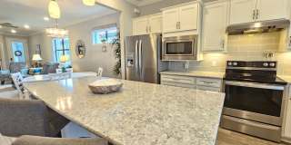 Annual Furnished 2 Bedroom 2 Bathroom with a Flex Room in Island Walk! Gallery 28