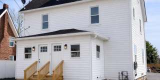 2125 1/2 OAKLAND Gallery 1