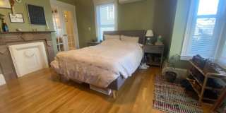 35 Pinckney St. Gallery 10