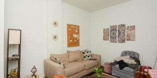 2347 24th Pl. Gallery 9