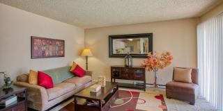 The Knolls at Sweetgrass Apartment Homes Gallery 24