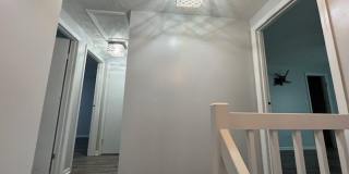 Beautifully remodeled 3 bedroom, 2.5 bath, 2 car garage Gallery 23