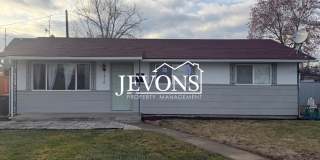 Easy access to Nob Hill Blvd, 16th Ave, and Summitview Ave for commuting across Yakima Gallery 1