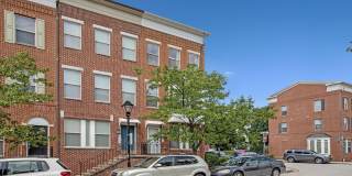 122 LLOYD Street Gallery 1