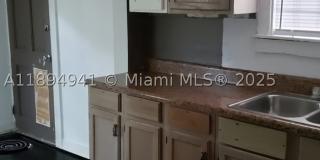 1517 Logan Gallery 5