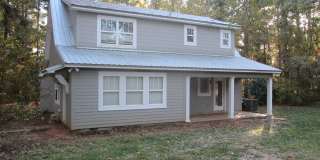3 Bedroom Country Cottage Gallery 1
